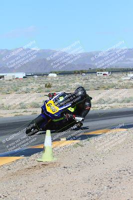 media/Apr-05-2024-Apex Assassins-CVMA Friday Practice (Fri) [[ee2ef04f2b]]/3-Racer 2/Session 2 Turn 9 Inside/